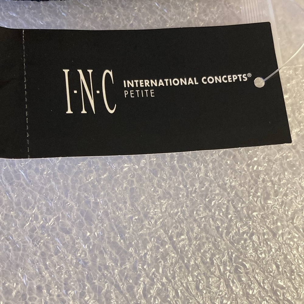 NWT - I.N.C. International Concepts Black Lace Sleeveless Halter Blouse - Sz PM - Picture 8 of 16